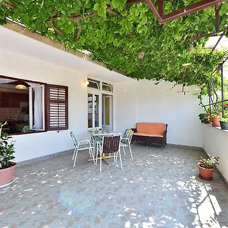 Comfortable Holiday Baška Voda